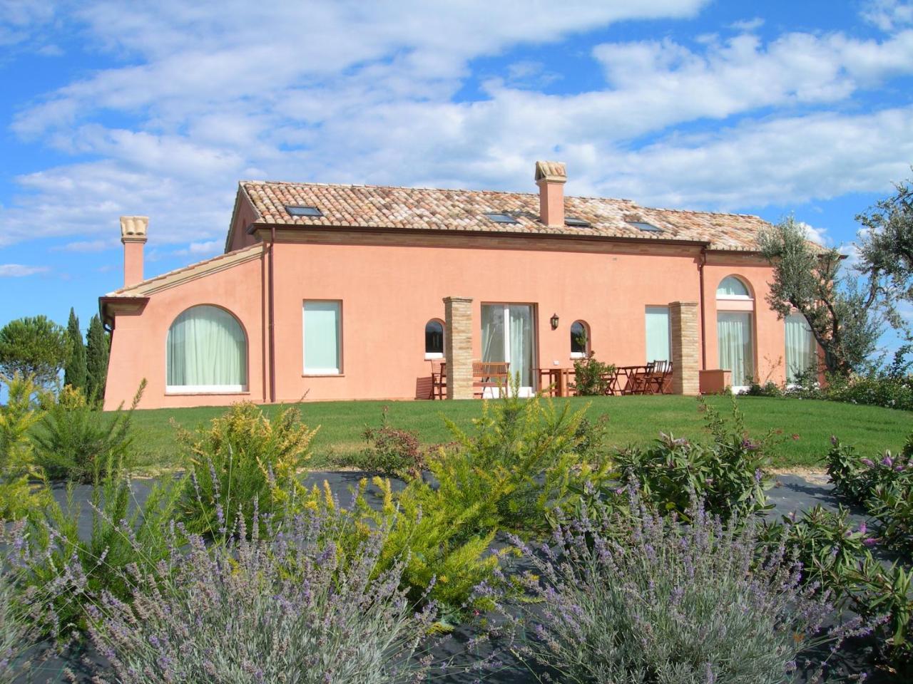 Nontiscordardime B&B Villa Agriturismo Чивитанова-Марке Экстерьер фото